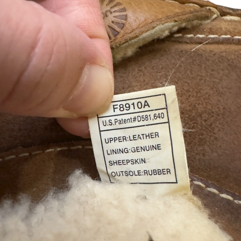 UGG Leather Sheepskin Flip Flop Sandals Brown Shearling Lined Comfort Size 9 - Picture 6 of 7